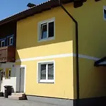 Saghäusl Ferienhaus *
