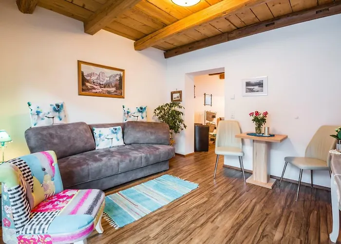 Saghaeusl بيت للعطل Mitterkleinarl